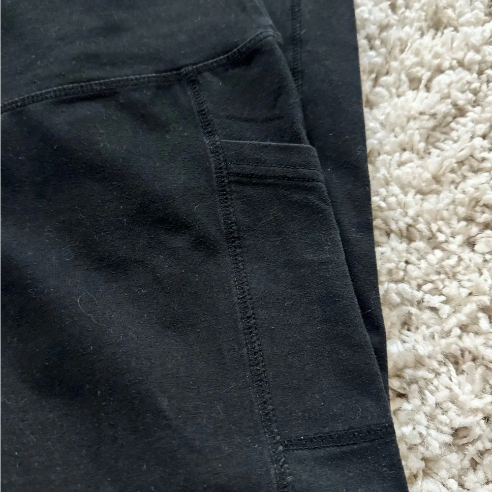 Super cute thick workout mesh, side, leg, see-through gym, black leggings - Picture 2 of 6